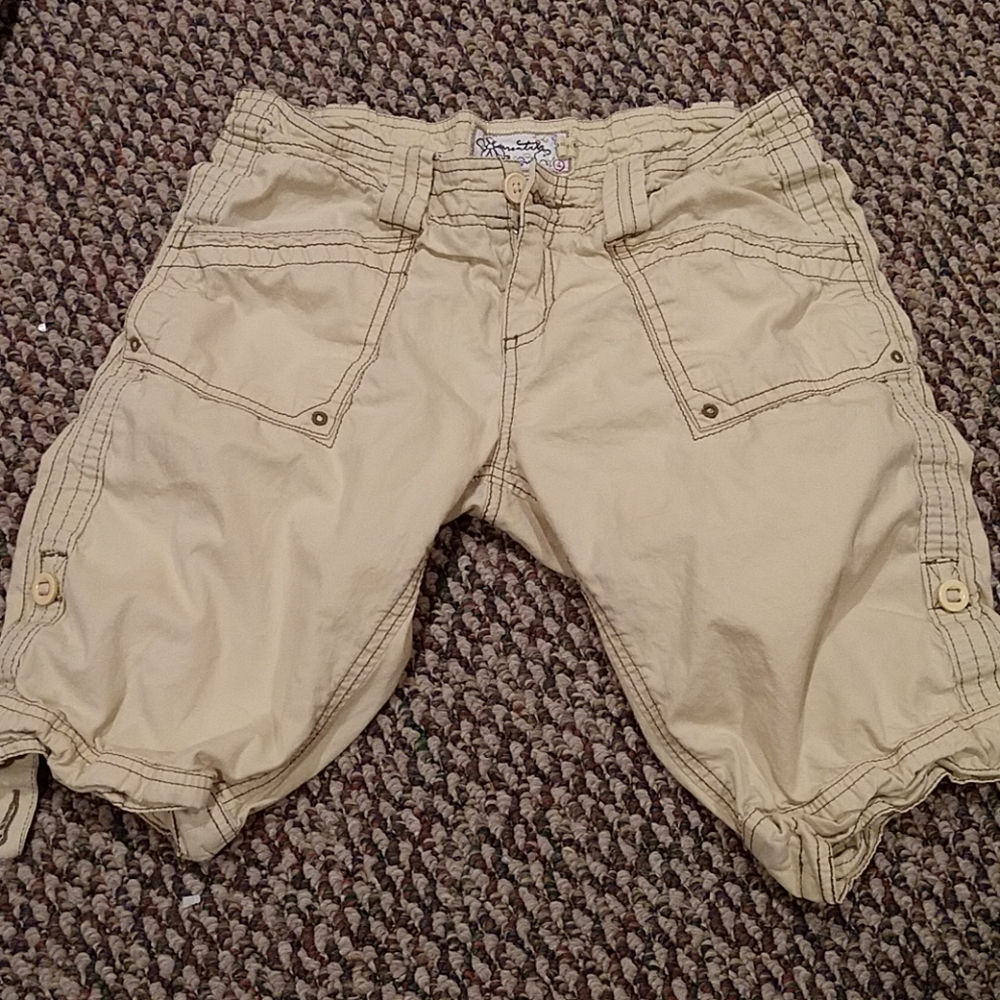 Adventura Arden shorts yellow color size 4